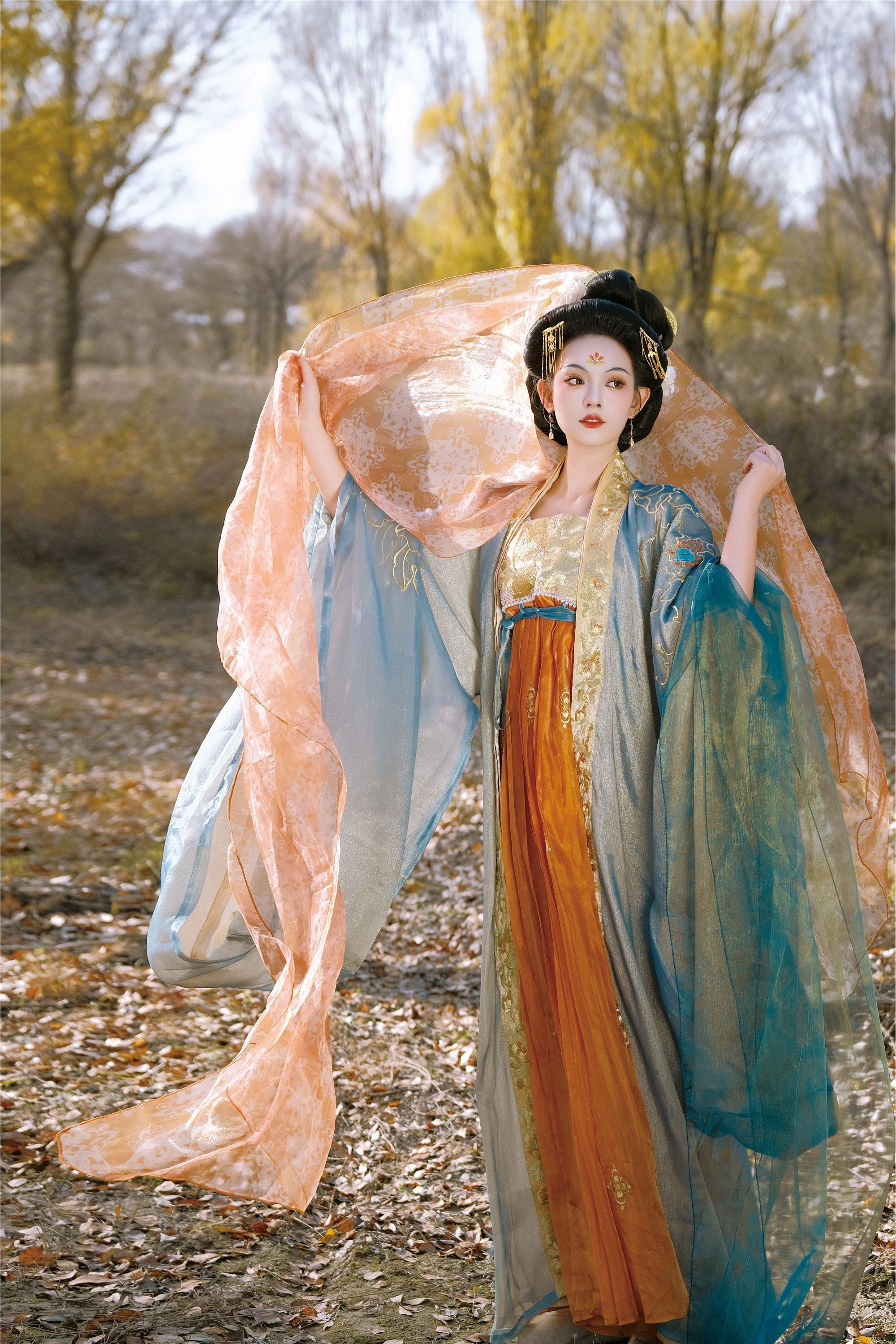 YITUYU艺图语 2025.01.22 金牡丹 秋秋